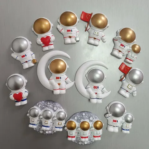 Kreatives Harz Cartoon Astronaut Kühlschrankmagnet Süß Spaceman Mond Herz Magnetischer Kühlschrankaufkleber Küche Wohnkultur Ornament