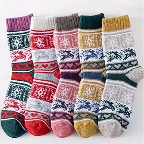 Winter Thickened Warm Wool Blend Crew Socks Vintage Nordic Snowflake Geometric Pattern Thermal Socks For Women Men