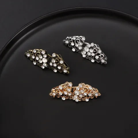 Moda Lega Strass Clip per Sciarpa Retro Metallo Colletto Clip Spilla Spilla Per Donne Elegante Sciarpa Accessori
