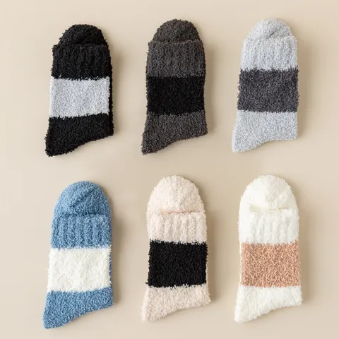Herren Winter Verdickte Korallenfleece Schlafsocken Warme Flauschige Wadenhohe Socken Weiche Gemütliche Indoor Bodensocken