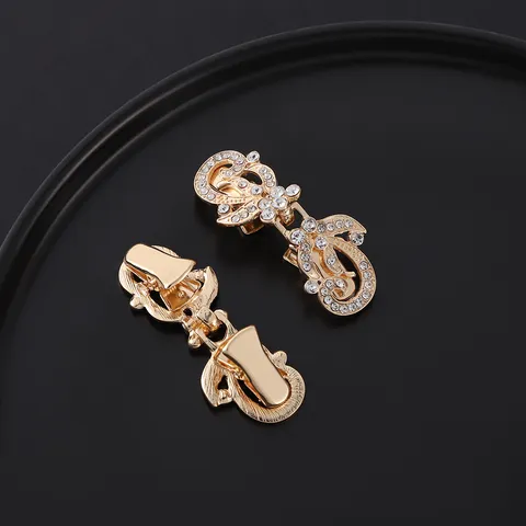 Retro Lega Strass Clip Sciarpa Cardigan Scialle Spilla Pin Moda Metallo Maglione Clip Abbigliamento Accessori Gioielli