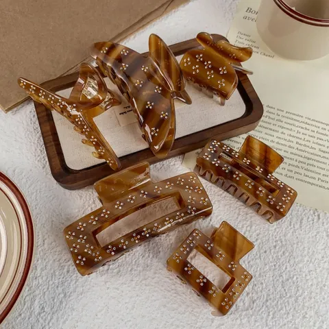 Elegant Acetate Hair Claw Clip Striped Brown Rhinestone Shark Clip Hollow Geometric Hair Jaw Clip Styling Accessories For Women