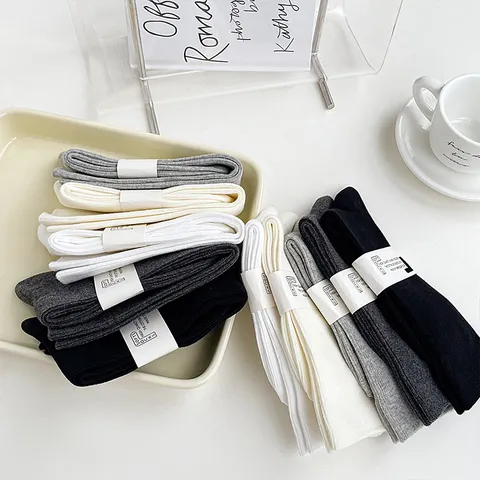 Chaussettes Longues Décontractées en Mélange de Coton pour Femmes Couleur Unie Tricot Côtes Mode Quotidien Confortable