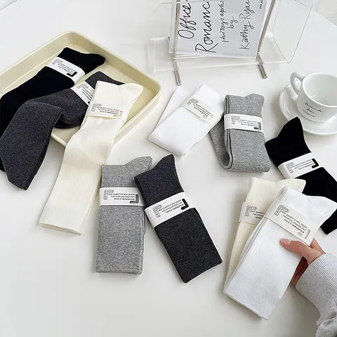 Chaussettes Longues Décontractées en Mélange de Coton pour Femmes Couleur Unie Tricot Côtes Mode Quotidien Confortable