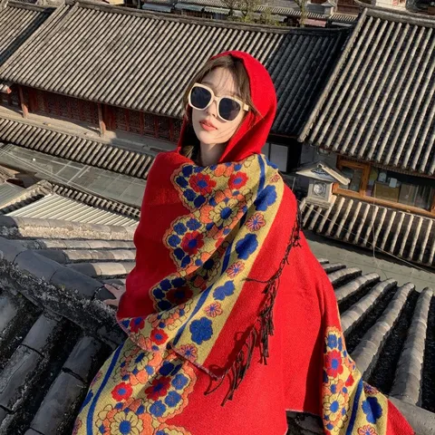 Women Ethnic Vintage Floral Print Tassel Hooded Cape Shawl Warm Thickened Poncho For Vacation Travel Winter