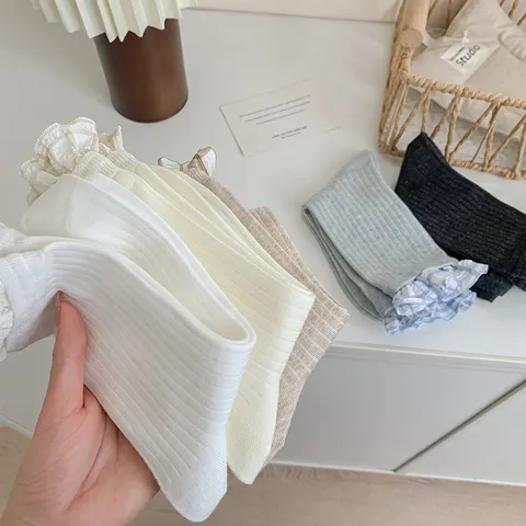 Femmes Vintage Style Doux Chaussettes Mi-Hautes Mélange de Coton Chaussettes Volants Lolita Mode Casual Vêtements