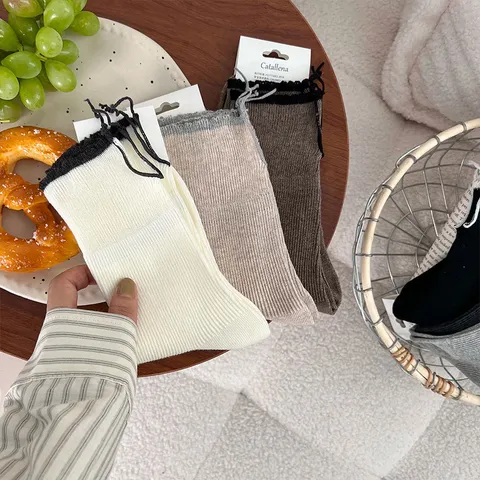 Chaussettes Mi-Mollet pour Femmes Décontracté Couleur Unie Coton Tricoté Avec Fente au Dos Vêtement Quotidien
