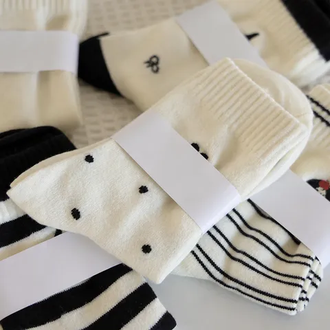 Women Winter Warm Cashmere Blend Mid Tube Socks Cute Puppy Embroidery Sweet Style Casual Fashion Thermal Stockings