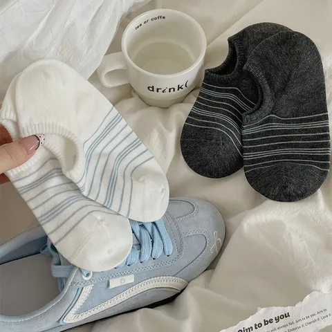Chaussettes Invisibles Fines en Coton Décontractées pour Femmes Rayées Pois Été Respirantes Coupe Basse Chaussettes Courtes