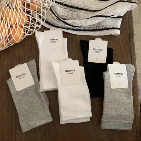 Chaussettes Mi-Mollet Unies Classiques pour Femmes Chaussettes Décontractées en Mélange de Coton Respirant Côtes Larges Printemps Été