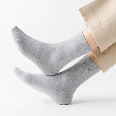 Men's Solid Color Casual Business Mid-Tube Socks Breathable Sweat-Absorbing Cotton Socks Four Seasons Daily Wear