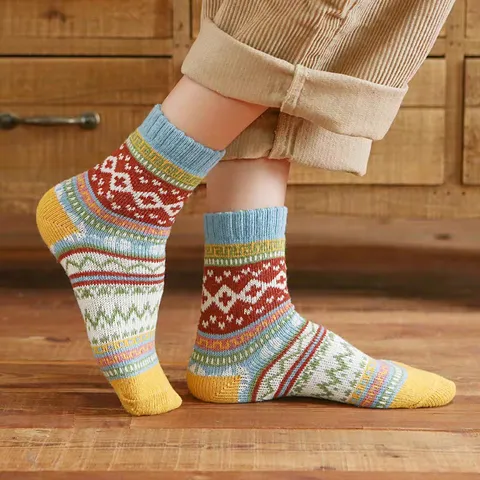 Women's Thickened Warm Mid-Calf Socks Vintage Ethnic Geometric Pattern Winter Thermal Crew Socks