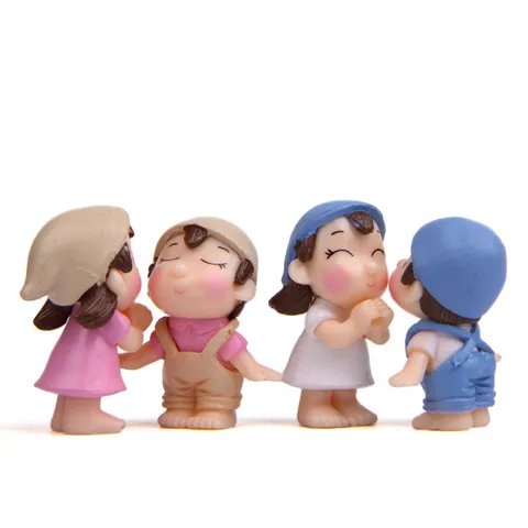 Cartoon Koppel Beeldjes Met Kleine Verse Hoed Miniaturen Voor Micro Landschap Tuin Decor DIY Terrarium Accessoires PVC Plastic Poppen