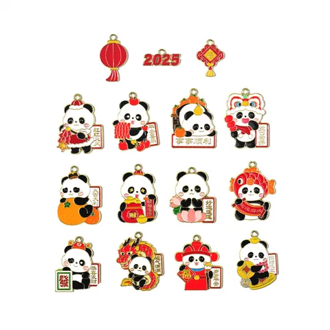 Chinese Stijl Cartoon Panda Nieuwjaarszegen Rode Lantaarn Geëmailleerde Legering DIY Sieraden Accessoires Sleutelhanger Hanger