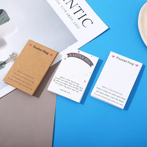 Pocket Hug Corazón Tarjeta de Felicitación Pequeña Tarjeta de Regalo de Cartón Tarjeta de Papel Kraft Con Cita de Deseo Para Joyería