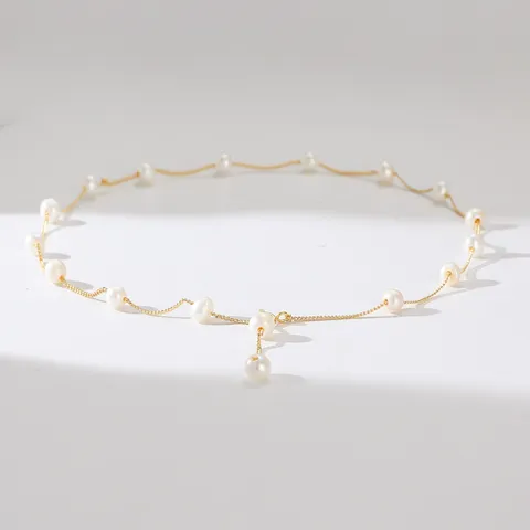 French Retro Freshwater Pearl Gypsophila Necklace For Women Titanium Steel Gold Plated Clavicle Chain Elegant Jewelry