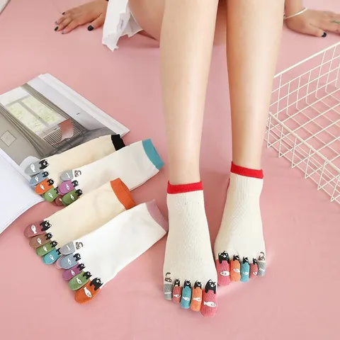 Women Cute Cartoon Cat Print Toe Separation Cotton Socks Short Tube Anti-Slip Casual Daily Hosiery