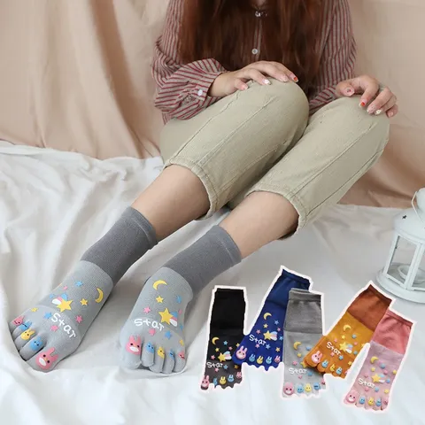 Women's Cute Cartoon Print Five-Toe Socks Breathable Cotton Mid-Tube Split-Toe Socks Casual Everyday Footwear