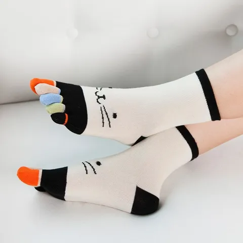 Women's Cartoon Cat Five-Toe Socks Cotton Mid-Tube Comfort Breathable Anti-Odor Colorful Split Toe Casual Socks