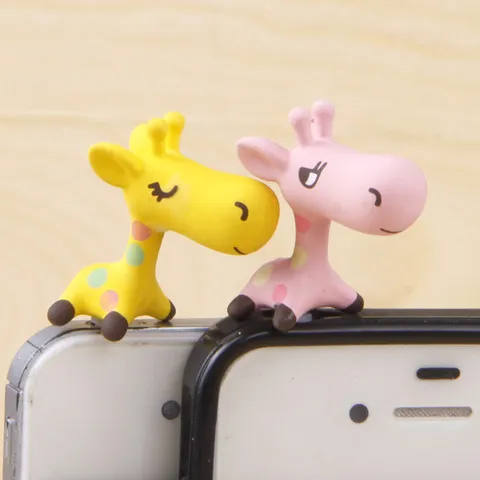Cute Cartoon Giraffe Phone Dust Plug Plastic Resin Animal Dustproof Protector For 3.5mm Earphone Jack Mobile Phone