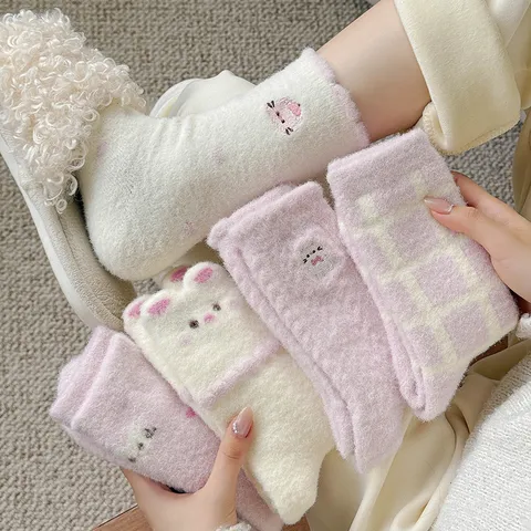 Women Winter Warm Thickened Australian Velvet Floor Socks Cute Cartoon Cat Embroidery Sweet Casual Home Mid-Tube Socks