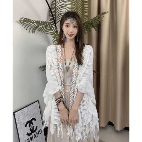 Women's Ethnic Style Hollow Color Strip Ruffle Tassel Knit Shawl Travel Cloak Outerwear Blended Fabric Fashion Poncho