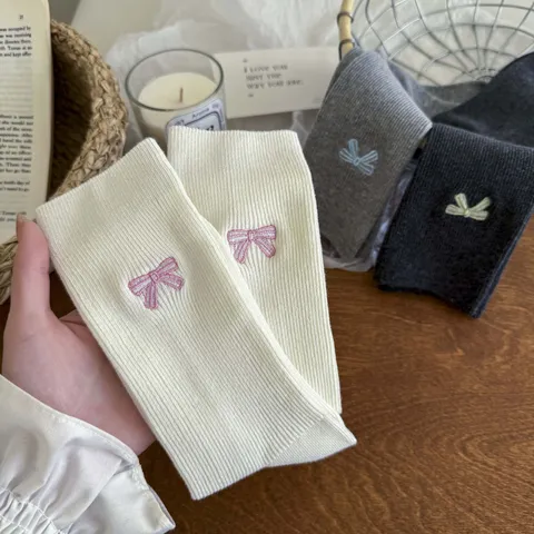 Calcetines de Media Caña de Algodón Casual para Mujer Diseño de Lazo Bordado Dulce Cómodo Transpirable Uso Diario Lindo