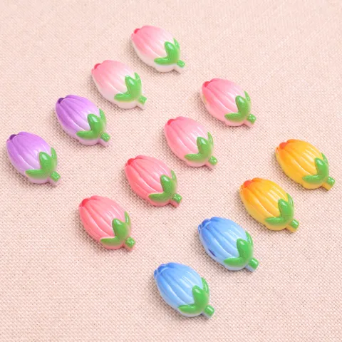 Lindos Colgantes de Flor de Tulipán de Resina Cabochons de Parte Posterior Plana 3D Para DIY Pinza de Cabello Funda de Teléfono Decoración