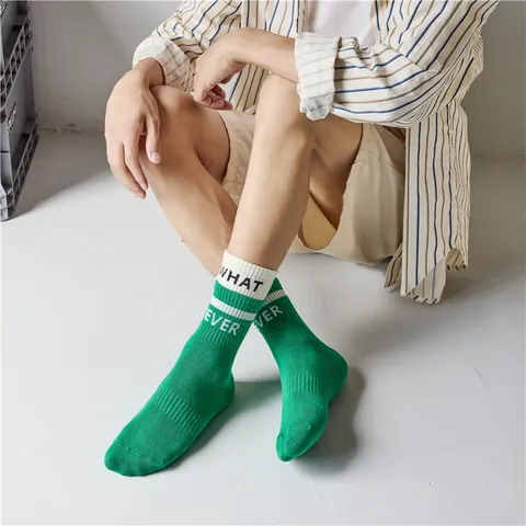 Herren Sport Baumwolle Crew Socken Trend Buchstaben Gestreift Atmungsaktiv Schweißabsorbierend Sportsocken Für Basketball