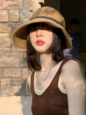 Women Straw Sun Hat Foldable Wide Brim Beach Hat Summer UV Protection Audrey Hepburn Style Casual Straw Hat