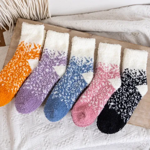Women's Winter Thickened Coral Fleece Thermal Floor Socks Gradient Soft Cozy Fuzzy Sleep Socks Warm Home Hosiery