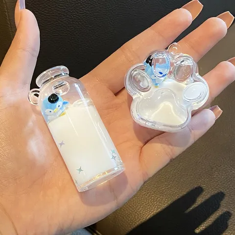 Mignon Dessin Animé Manchot Flottant Bouteille de Sable Mouvant à l'Huile Porte-clés en Acrylique Pendentif de Sac Cadeau Gros