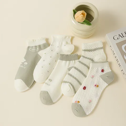 Damen Baumwolle Low Cut Socken Blumen Bestickt Knöchelsocken Atmungsaktiv Sommer Unsichtbare Bootssocken Süße Hohl Hosiery