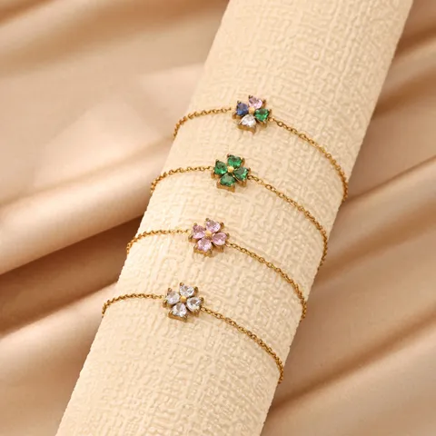 18K Gold Plated Stainless Steel Four-Leaf Clover Flower Pendant Bracelet With Colored Rhinestone For Women Fashion Jewelry Elegant Daily Wear