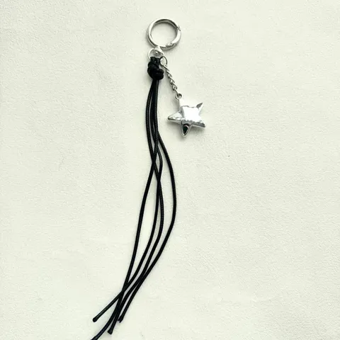 Pendentif Étoile en Corde de Cuir Tressé Minimaliste Porte-clés de Voiture Accessoire de Sac Lanière de Téléphone