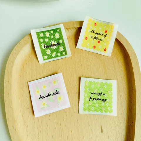 Handmade Woven Cloth Labels Cute Floral DIY Tags For Clothing Bags Doll Clothes Garment Accessories Sewing