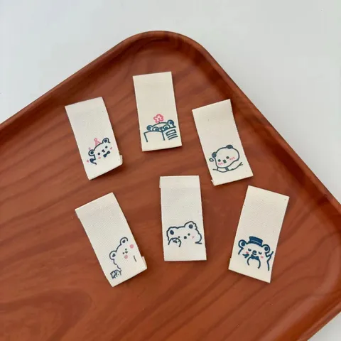 Handmade Cotton Woven Labels Cute Bear Printed Garment Tags For Hats Scarves Socks Clothing DIY Accessories