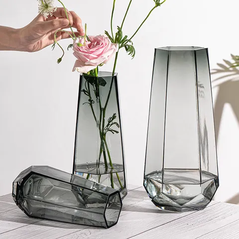 Nordic Minimalist Creative Glass Vase Transparent Smoky Gray Geometric Faceted Flower Vase For Living Room Home Table Decor