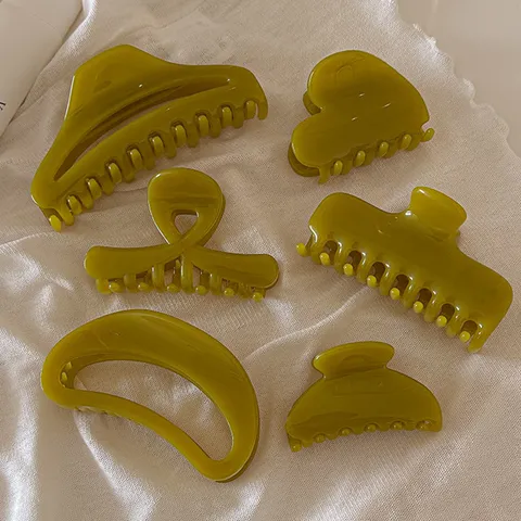 Korean Style Jelly Color Resin Hair Claws For Women Olive Green Heart Geometric Plastic Hair Clips Hair Styling Accessories