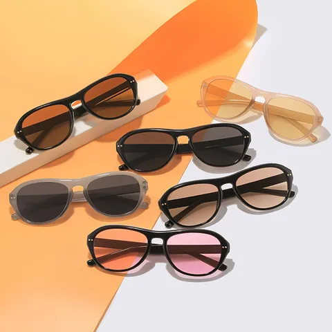 Retro Oval Cat Eye Sunglasses For Women Men Plastic Thick Frame Rivet Eyewear Vintage Y2K Sun Glasses Travel Decoration Beach Holiday Shades