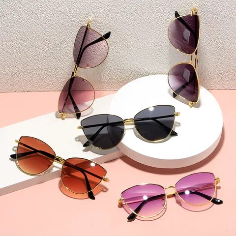 Gafas de Sol de Ojo de Gato con Montura de Metal y Lente de Resina para Mujer Gafas de Sol Retro de Triángulo Pequeño Moda Hip Hop Protección UV