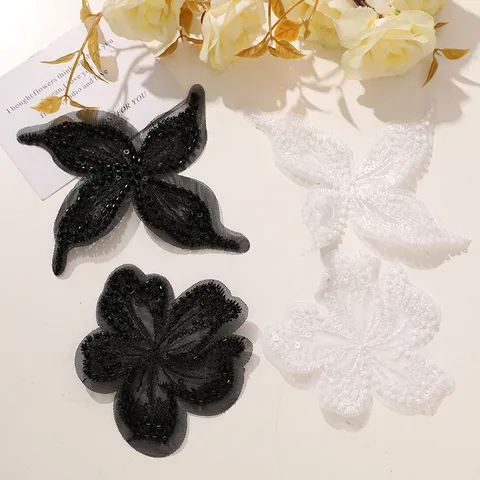 Toppe Ricamate di Perline in Rete Nera e Bianca Fiori Farfalla Fai da Te Decorazione per Abbigliamento
