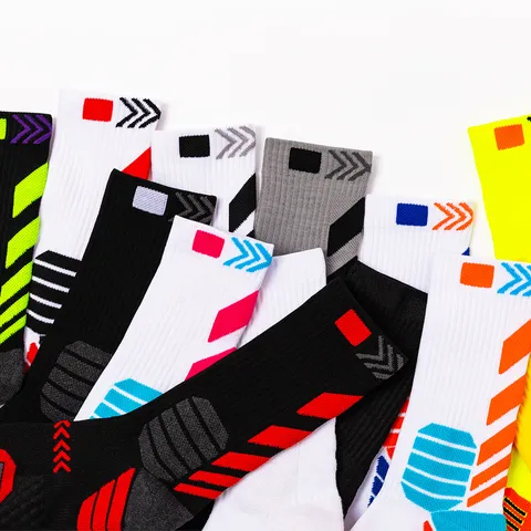 Men's Elite Basketball Socks Athletic Cushion Crew Socks Breathable Non Slip Professional Sports Socks