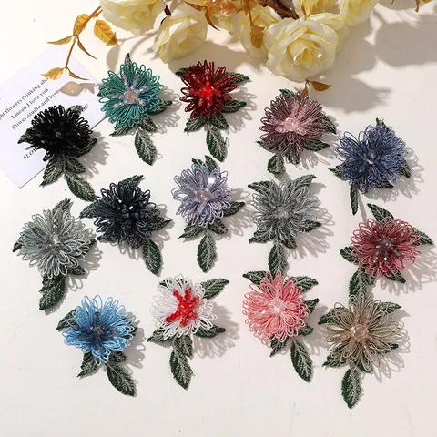 Écusson de Fleurs Brodé à la Main de Style Chinese avec Perles de Cristal Accessoire de Cheveux DIY Broche Garnitures de Vêtements