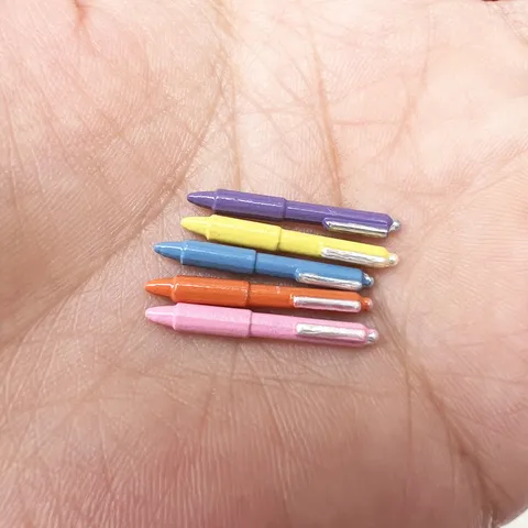 Bolígrafo en Miniatura de Metal para Casa de Muñecas Decoración de Escritorio Accesorios de Juegos Suministros en Miniatura
