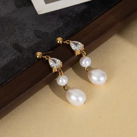 Edelstahl Gold Plated Süßwasserperle Zirkonia Ohrhänger Elegant ins-Stil Geometrisch Anhänger Schmuck Für Damen
