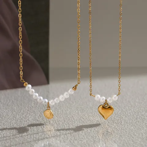 Fashion Titanium Steel Freshwater Pearl Necklace Gold Plated Heart Shell Moon Cat Pendant Necklace For Women Versatile Daily Commute Jewelry Gift