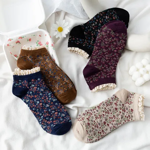 Women's Japanese Vintage Style Floral Cotton Boat Socks Cute Lace Trim Short Low Cut Casual Socks Everyday Hosiery