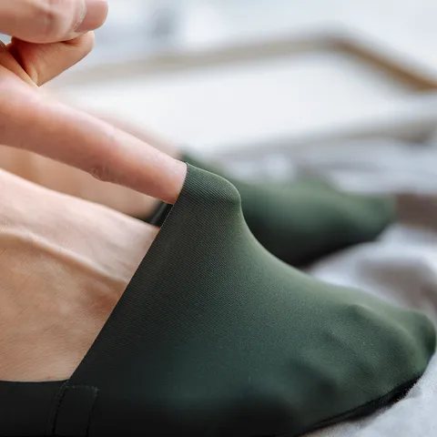Men's No Show Socks Thin Breathable Invisible Low Cut Socks Anti Slip Silicone Casual Summer Socks