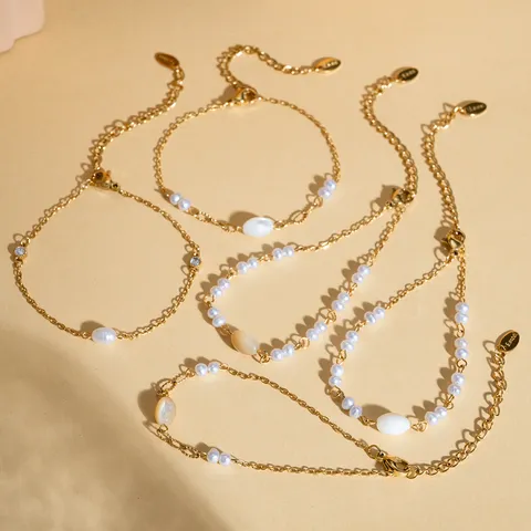 Bracciale in Perle d'Acqua Dolce in Acciaio Inossidabile Placcato Oro 18K Vintage Francese Catena Geometrica con Strass per Regalo Donna Gioielli